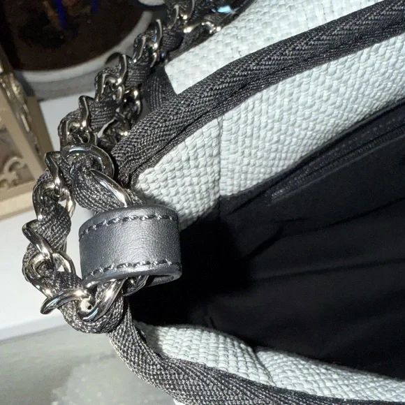 💎AUTHENTIC CHANEL GRAY RAFFIA DEAUVILLE MESSENGER BAG/SHOULDER BAG/CROSSBODY-EUC - Picture 14 of 17